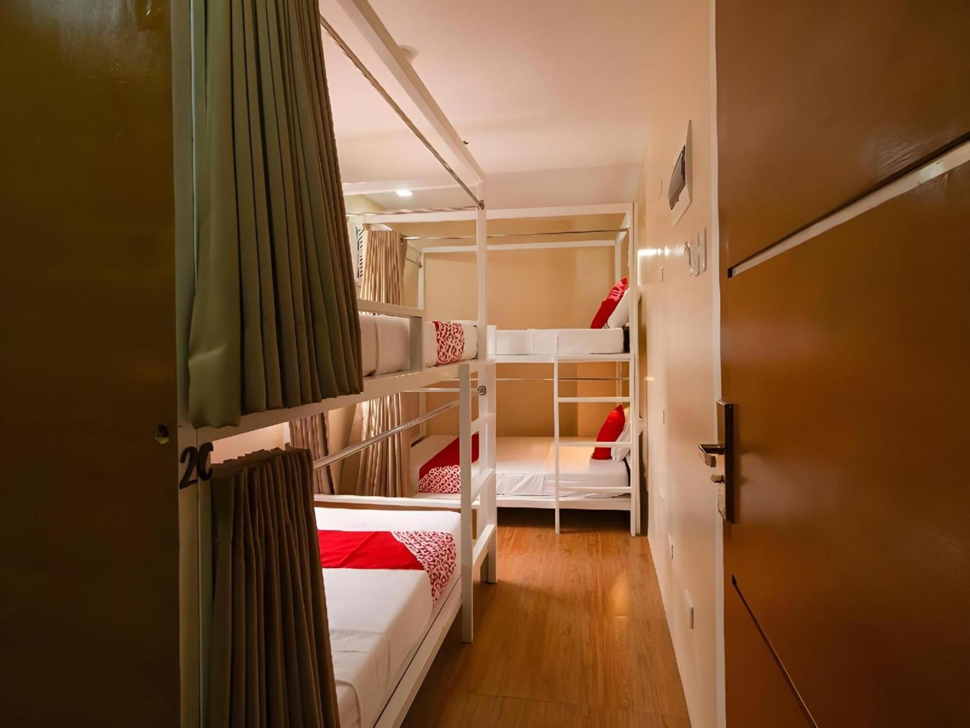 Super Oyo 832 The Teepee Place Hostel & Residence Inn Cebu Dış mekan fotoğraf