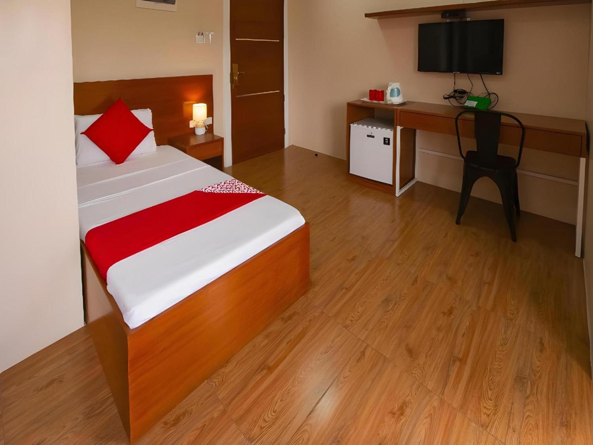 Super Oyo 832 The Teepee Place Hostel & Residence Inn Cebu Dış mekan fotoğraf