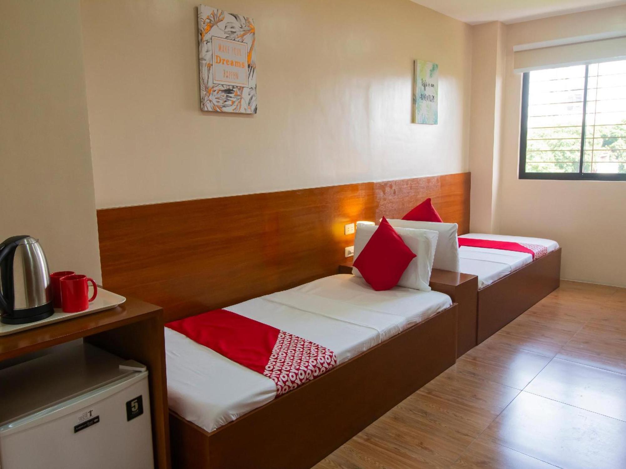 Super Oyo 832 The Teepee Place Hostel & Residence Inn Cebu Dış mekan fotoğraf